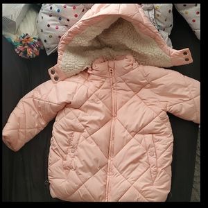 Amazon Essentials Girls and Toddlers' Long Quilted Cocoon Puffer Coat